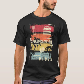 T-shirt Chemise California Vibes. Palmier De Style Rétro,