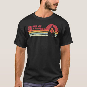 T-shirt Chemise de Camping. Maître De Style Rétro Du Feu D