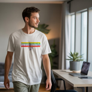 T-shirt Chemise de diplômé arc-en-ciel moderne et audacieu