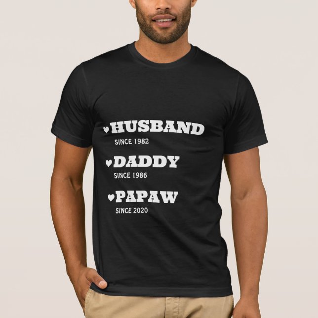 T-shirt Chemise grand-père personnalisée avec dates (Devant)