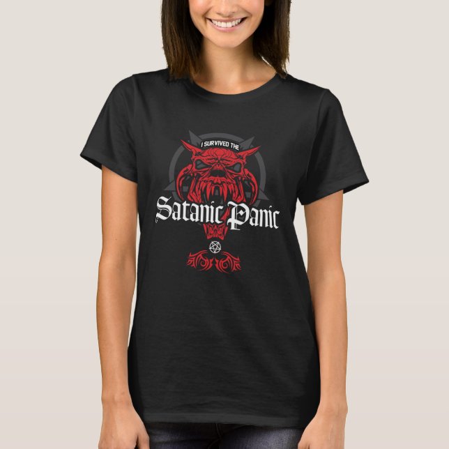 T-shirt Chemise satanique de noir de panique 13 heures (Devant)
