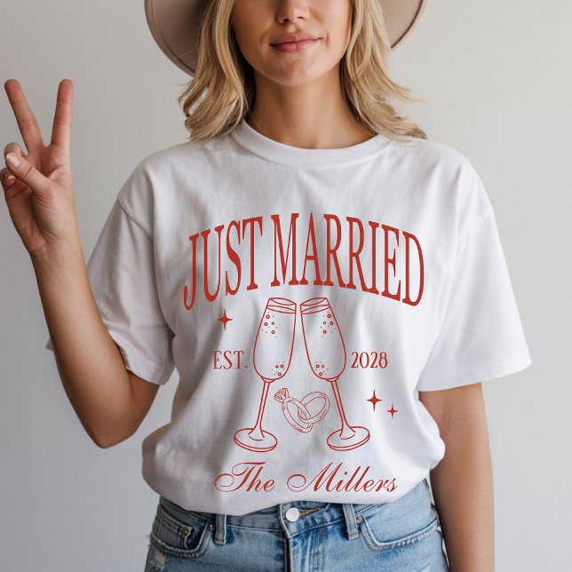 T-shirt Chemises lune de miel personnalisées pour mariées  (just married shirts, honeymoon shirts, custom honeymoon tees, personalized wedding shirts, bride tee)