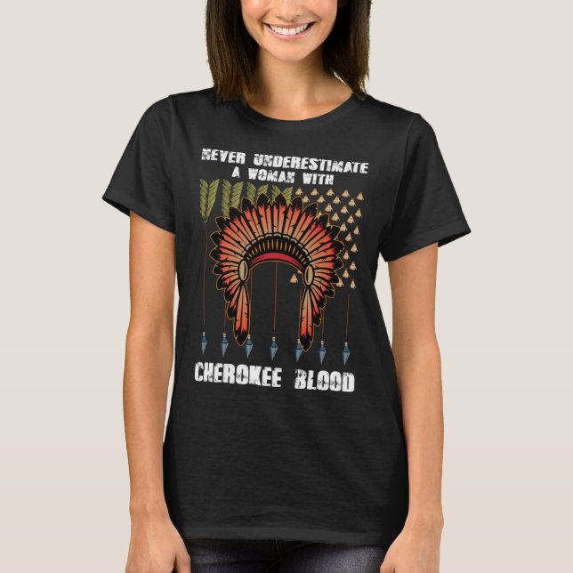 T-shirt Cherokee Pride Feathers Native American (Devant)