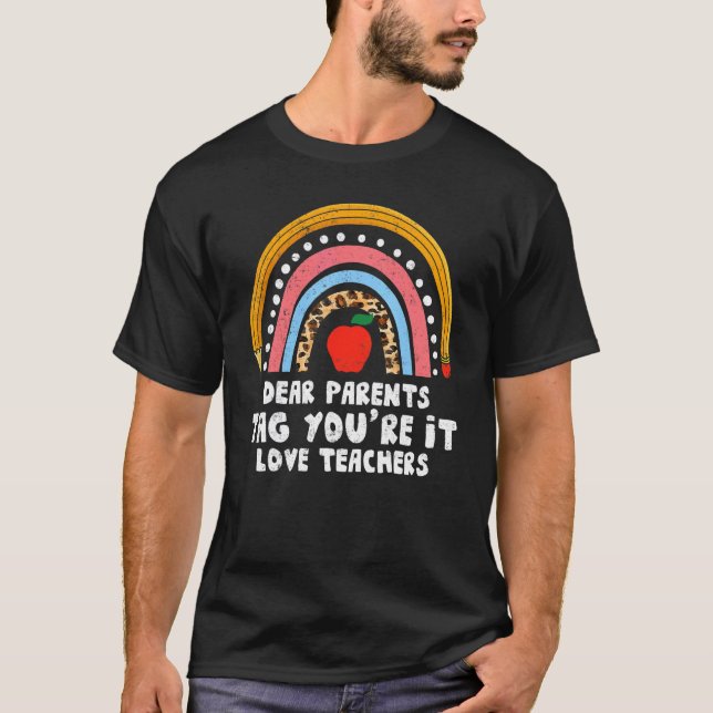 T-shirt Chers parents Étiquette Vous êtes ça l'amour Ensei (Devant)