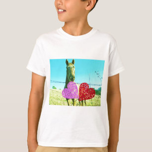 T-shirt Cheval blond et Coeurs rose et rouge