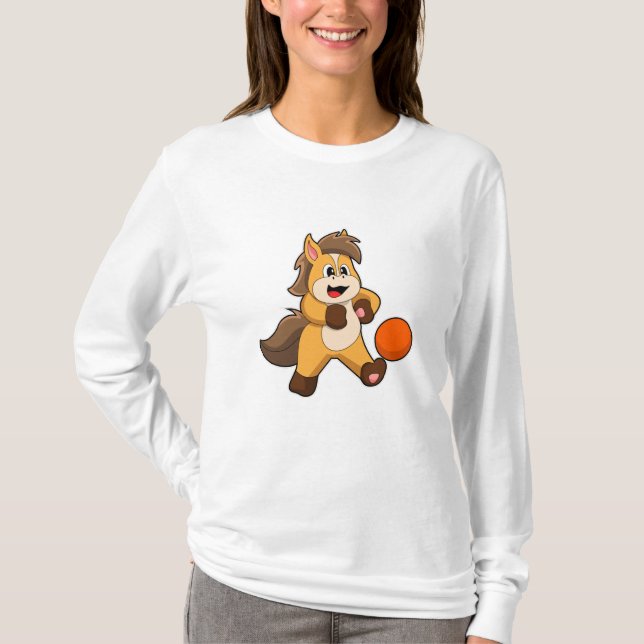 T-shirt Cheval comme joueur de football avec balle de foot (Devant)