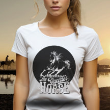 Cheval de quart américain Cowgirl sauvage ouest ou