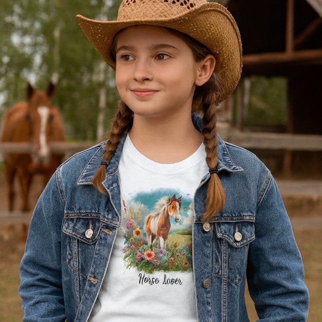 T-Shirt Cheval Lover Pinto Foal Girls (Girls western look T-shirt .  If she likes horses then she will love this watercolor illustrated tee)