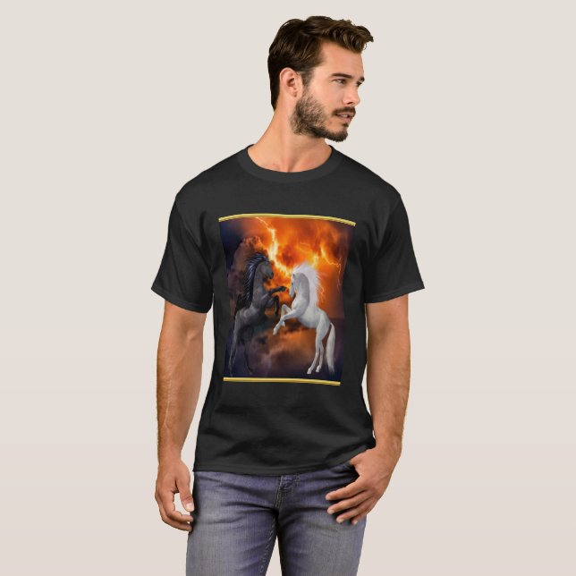 T-shirt Chevaux combattant dans une mauvaise tempête de (Devant entier)