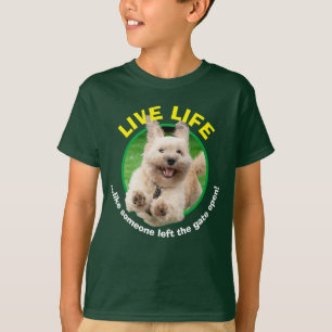 T-shirt Chien Courant Dans Le Jardin