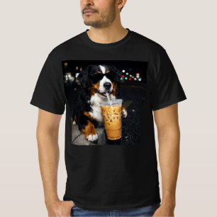 T-shirt Chien de montagne bernois buvant du café glacé