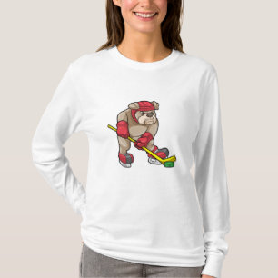 T-shirt Chien de taureau au hockey sur glace avec bâton de