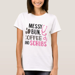 T-shirt Chignon désordonné, café et gommages