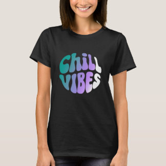 T-shirt Chill Vibes Retro Gradient Typography