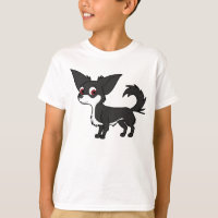 Chiwawa blanc et noir avec de longs cheveux