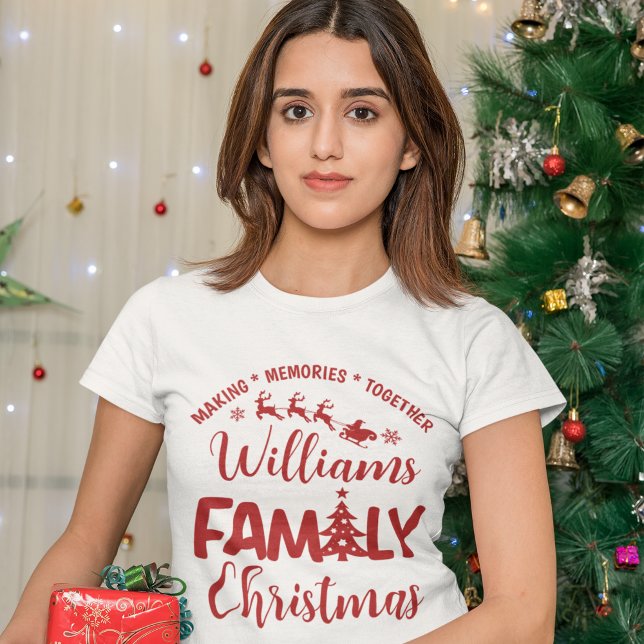T-shirt Christmas Family Reunion with Name (Créateur téléchargé)
