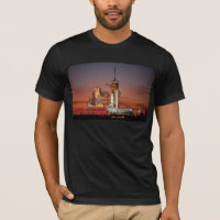 Ciel rouge pour le lancement de la navette spatial