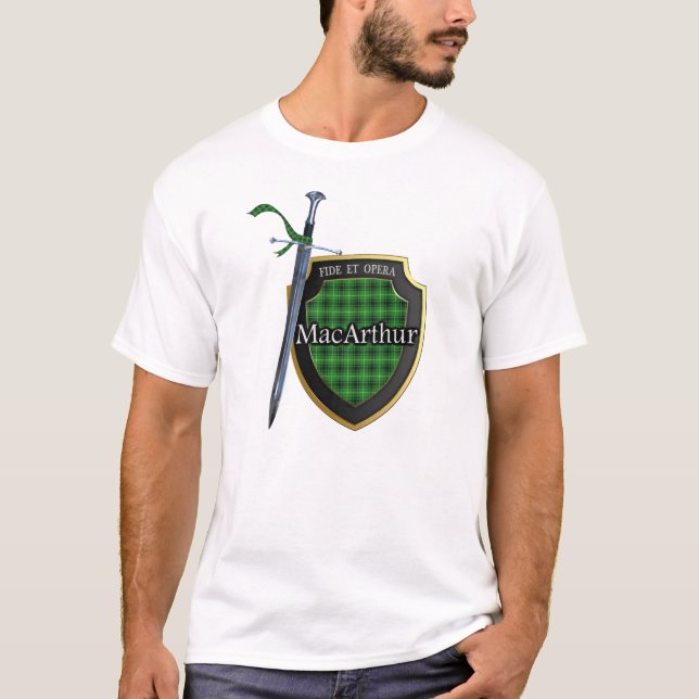T-shirt Clan MacArthur Tartan Scottish Shield & Sword (Devant)