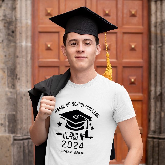 T-shirt Classe de graduation de 2024 Nom personnalisé T-sh (Class of 2024 Graduation T-Shirt. Let everyone know the news of your grad. #graduate #classof2024)