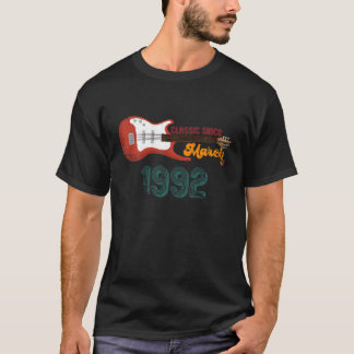 T-shirt Classique depuis mars 1992 Guitare d'anniversaire