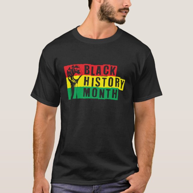 T-shirt Clenched Fist Black History Month (Devant)