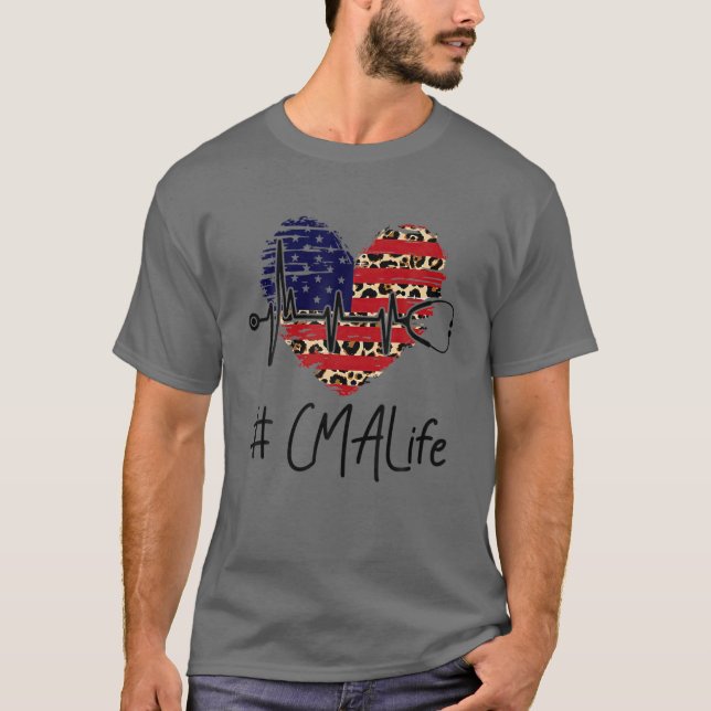 T-shirt CMA Life Coeur Drapeau américain Leopard Stethosco (Devant)