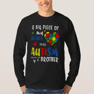 T-shirt Coeur Un gros morceau de mon coeur Autisme Et il e