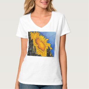 T-shirt col V "Out of the "Ruins"