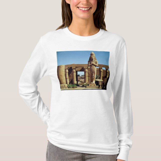 T-shirt Colosse de Ramesses II : statue debout de (Devant)