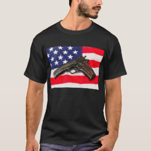 T-shirt Colt 1911 sur le drapeau des USA