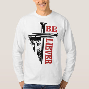 T-shirt Conception de clou de croix de Jésus – Puissant Ch