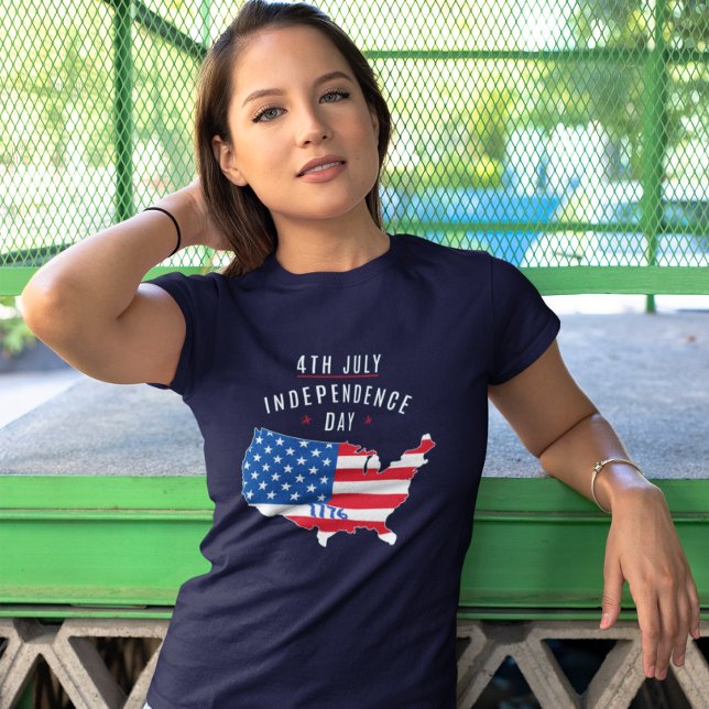 T-shirt Conception de la fête de l'indépendance du 4 juill (Créateur téléchargé)