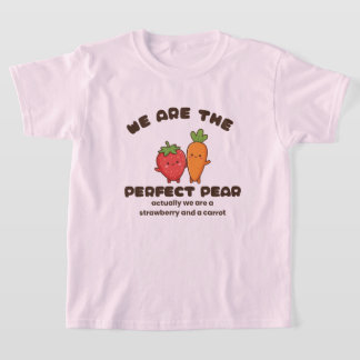 T-shirt Conception de personnage adorable de fraise et de