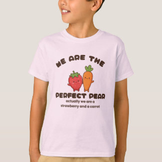 T-shirt Conception de personnage adorable fraise et carott