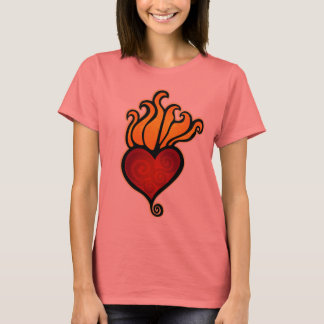 T-shirt Conception de tatouage cardiaque flamboyant