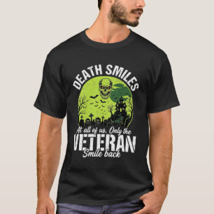 T-shirt Conception Halloween Sourire de mort de vétéran_1