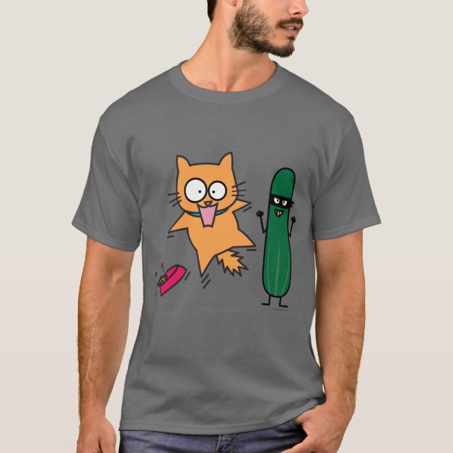 T-shirt Concombre effrayant les chats - chat contre (Devant)
