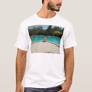 T-shirt Cool Hakuna Matata côté piscine j'aime ma famille.