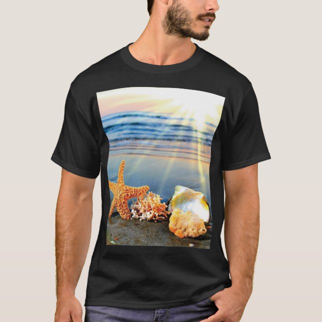 T-shirt Coquillages marins et étoiles de mer sur la plage (Devant)