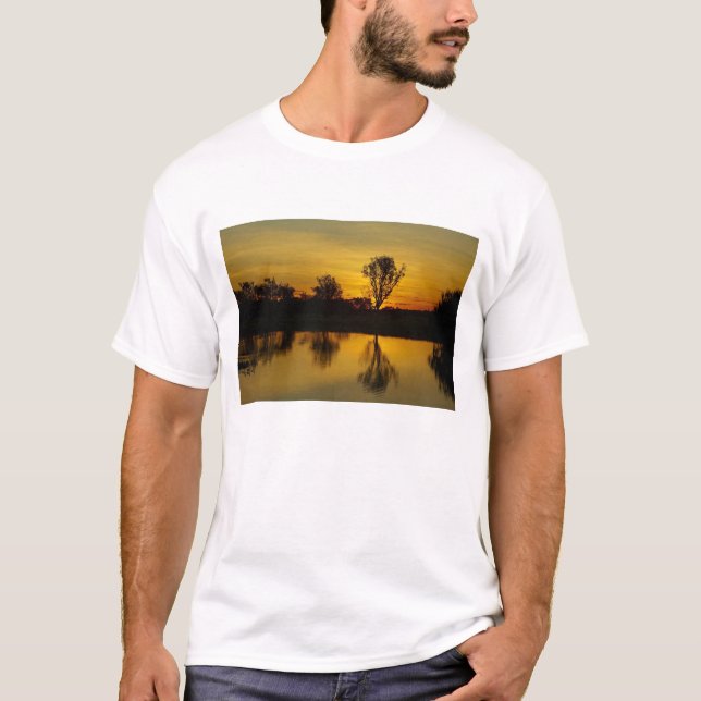 T-shirt Coucher du soleil, Billabong d'eau jaune (Devant)