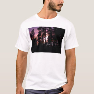 T-shirt Coucher du soleil par les pins