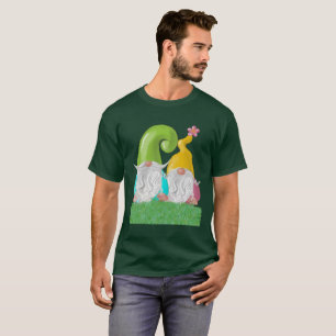 T-shirt Couple Gnome debout dans l'Herbe Unisex