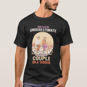 T-shirt Couple sur un tandem chemise à vélo - Deux perso
