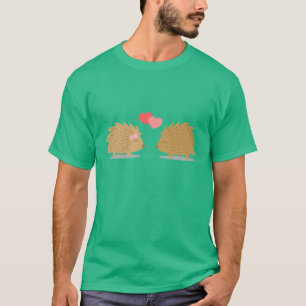 T-shirt Couples mignons de hérisson dans l'amour