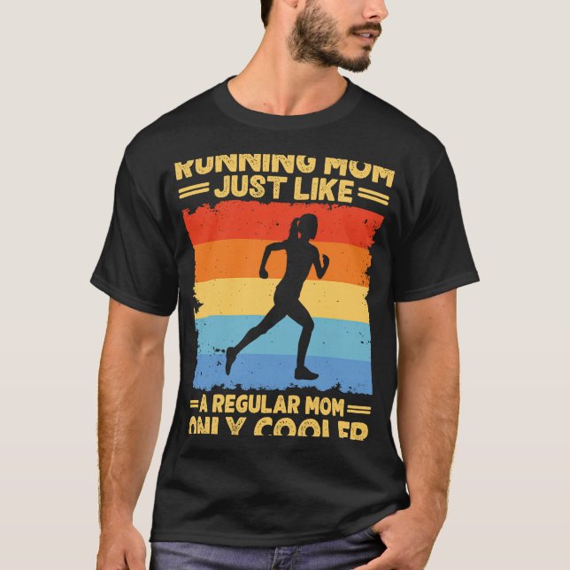 T-shirt Courir Pour Femmes Maman Marathoner Runner Coach R (Devant)