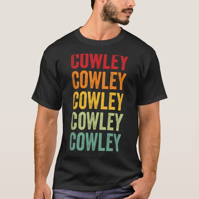 T-shirt Cowley County Kansas Rainbow Text Design (Devant)