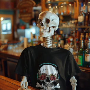 T-shirt Crâne avec casque audio et roses graphiques Hallow