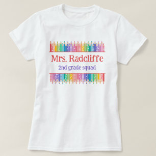 T-shirt Crayons de couleur étoiles nom de l'enseignant