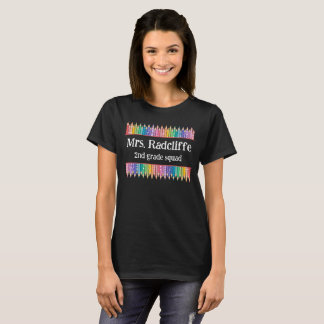 T-shirt Crayons de couleur étoiles Nom de l'enseignant