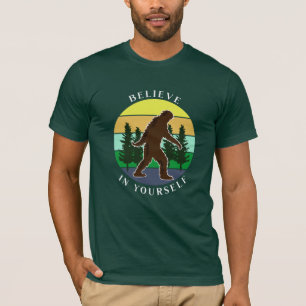 T-shirt Crois en toi-même   Vintage Sunset Bigfoot